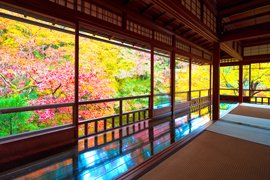 SDR　補正すると白飛び